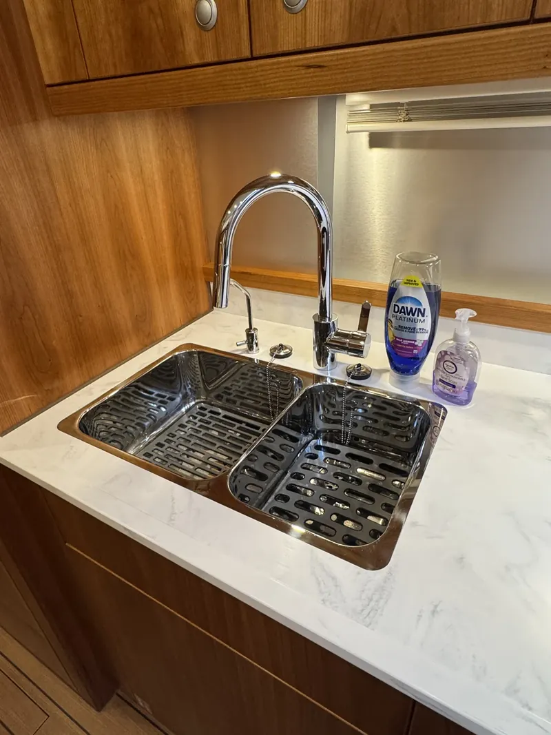 Galley worktop and induction cooktop aboard Wanderer